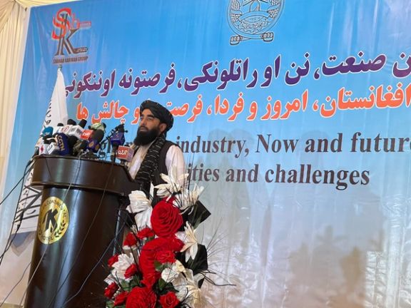 سخنگوی طالبان: تمام تلاش خود را میکنیم تا کمکهای خارجی را جلب کنیم