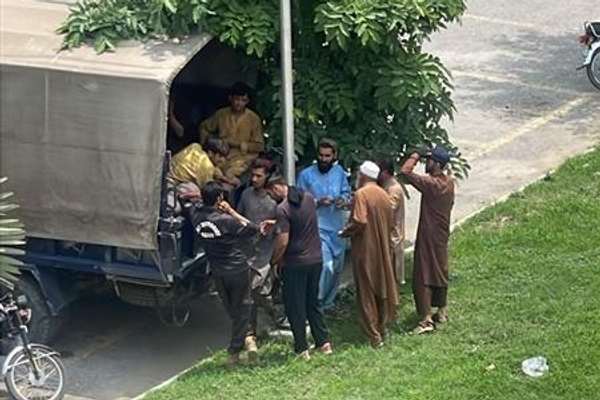 گروهی از مهاجران افغان در اسلامآباد بازداشت شدند