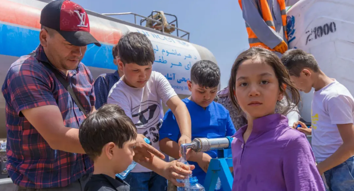 د بشري ناورین اوج؛ یونېسف وایي، افغانستان لپاره د نږدې یو مېلیارد ډالرو مرستې ته اړتیا لري