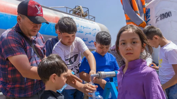 د بشري ناورین اوج؛ یونېسف وایي، افغانستان لپاره د نږدې یو مېلیارد ډالرو مرستې ته اړتیا لري