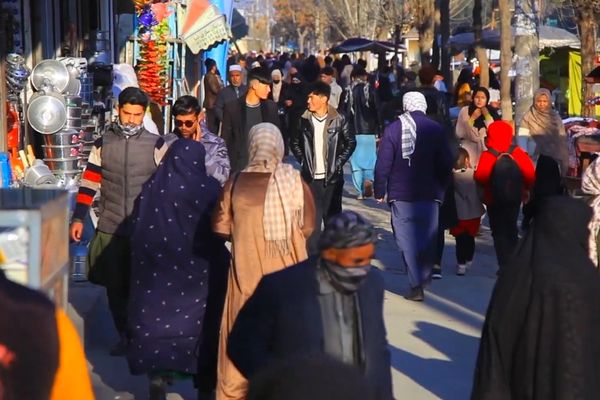 یک شهروند هزاره: «ملاهایی که خشونت طالبان را توجیه میکردند حالا خودشان آشفته شدهاند»