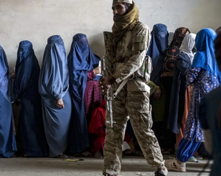 نړیوال بنسټونه: د نړیوال جرم په توګه د جنسيتي اپارتایډ پېژندنه برخلیک ټاکونکې پړاو کې ده
