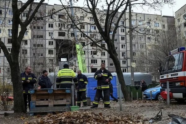 روسیې د اوکراین د انرژۍ پر تاسیساتو پراخ بریدونه کړي