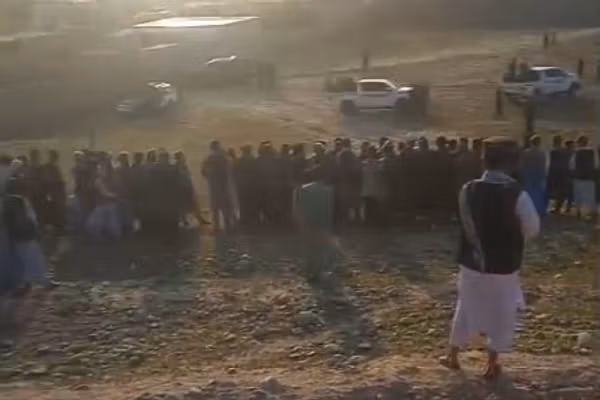 جزئیات تازه از درگیری طالبان با باشندگان ارگو؛ «مردم کمپهای نظامی طالبان را تخریب کردند»