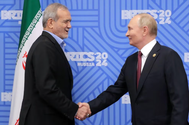 إيران تحتاج إلى روسيا.. لكن إلى أي مدى يستطيع بوتين تقديم المساعدة؟