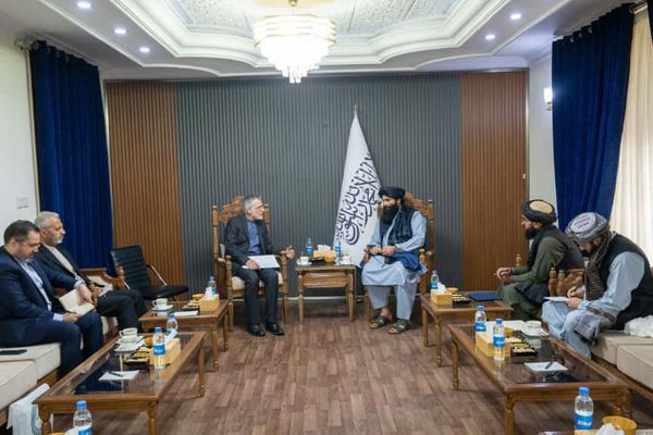 سفر دیپلوماتهای ایرانی به کابل: رضا بهرامی با وزیر داخله طالبان دیدار کرد