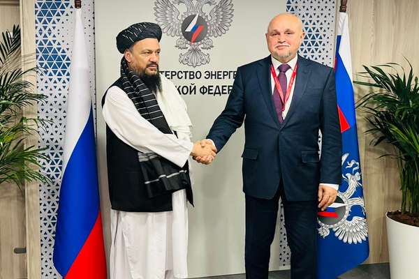 روسیې او طالبانو د برېښنا د کوچنیو بندونو د رغولو په تړاو خبرې کړې دي