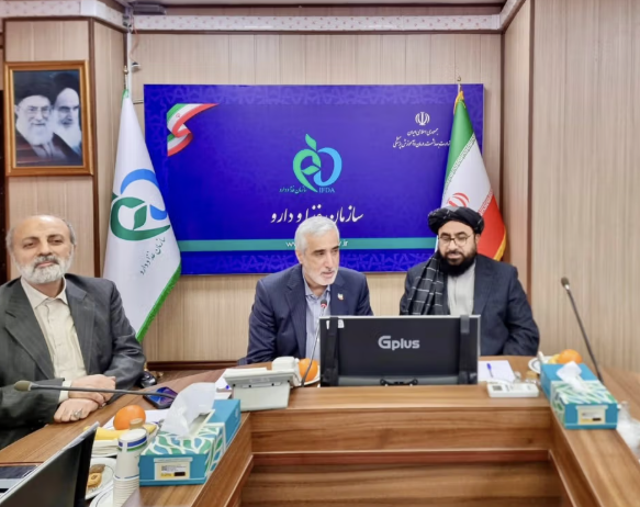 مباحثات إيرانية طالبانية حول استيراد أدوية يقودها مسؤول رفيع لسد نقص باكستان