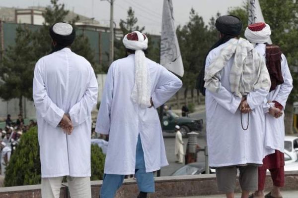 طالبان عام خلک د ږیرې پرېښودو ته په زور اړ باسي