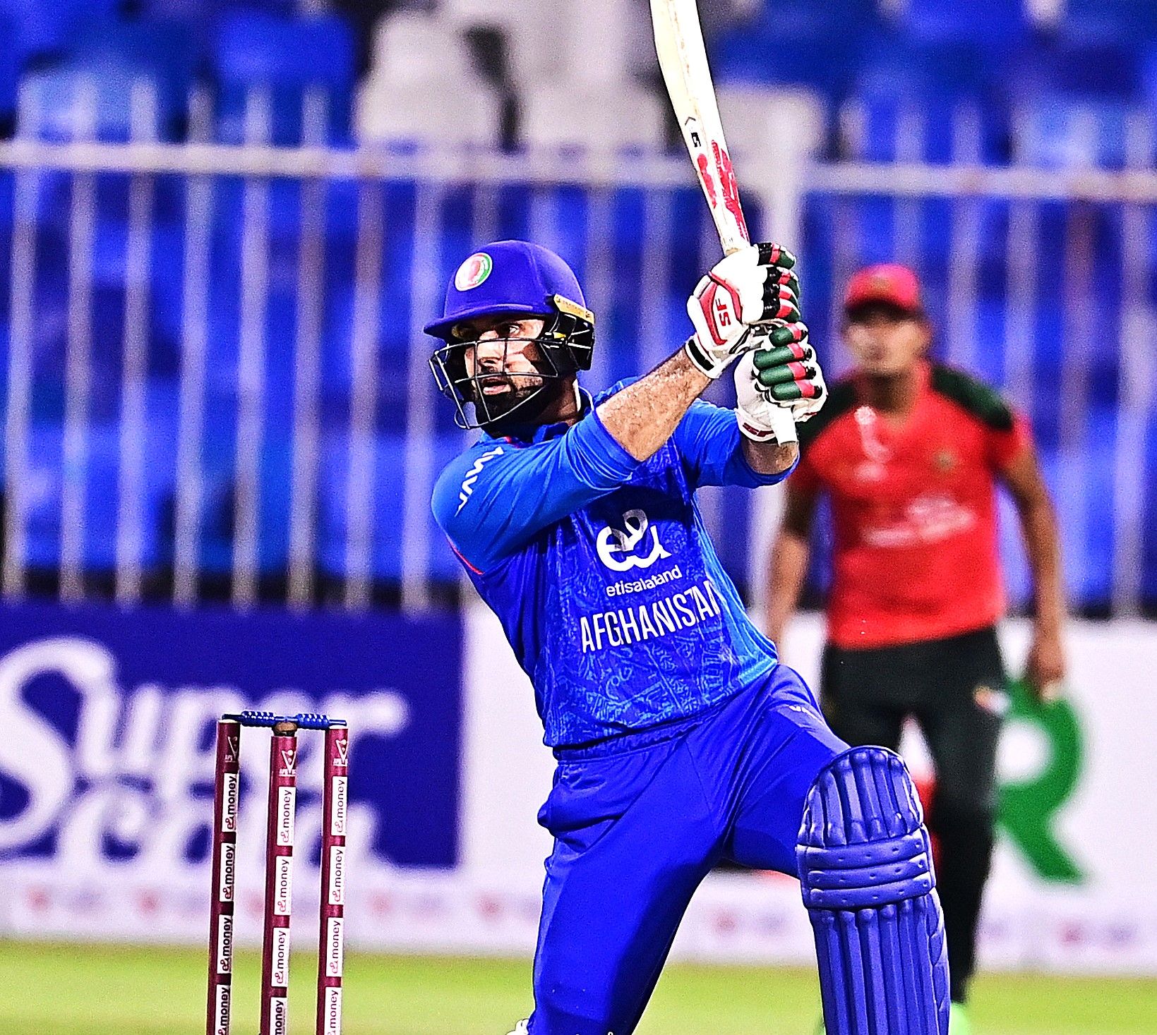 تیم ملی کریکت افغانستان با تفاوت چهار ویکت مغلوب بنگلادیش شد