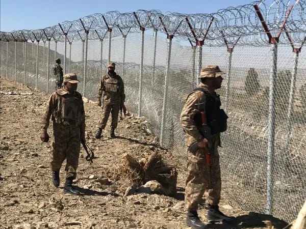 در درگیری‌ مرزی طالبان با نیروهای پاکستانی در ننگرهار 'چهار غیرنظامی کشته شدند'