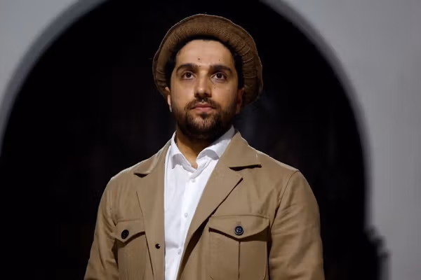 منابع آگاه: ایران جبهه مقاومت ملی را از حمله به طالبان منع کرده است