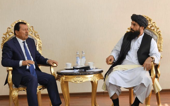 د طالبانو د بلخ والي محمد یوسف وفا د یو پلاوي په مشرۍ تاجکستان ته په سفر تللی