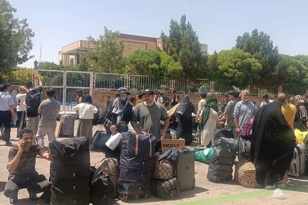 د مقاومت جبهه: ایران دې د افغان کډوالو پر اېستنې بیا کتنه وکړي