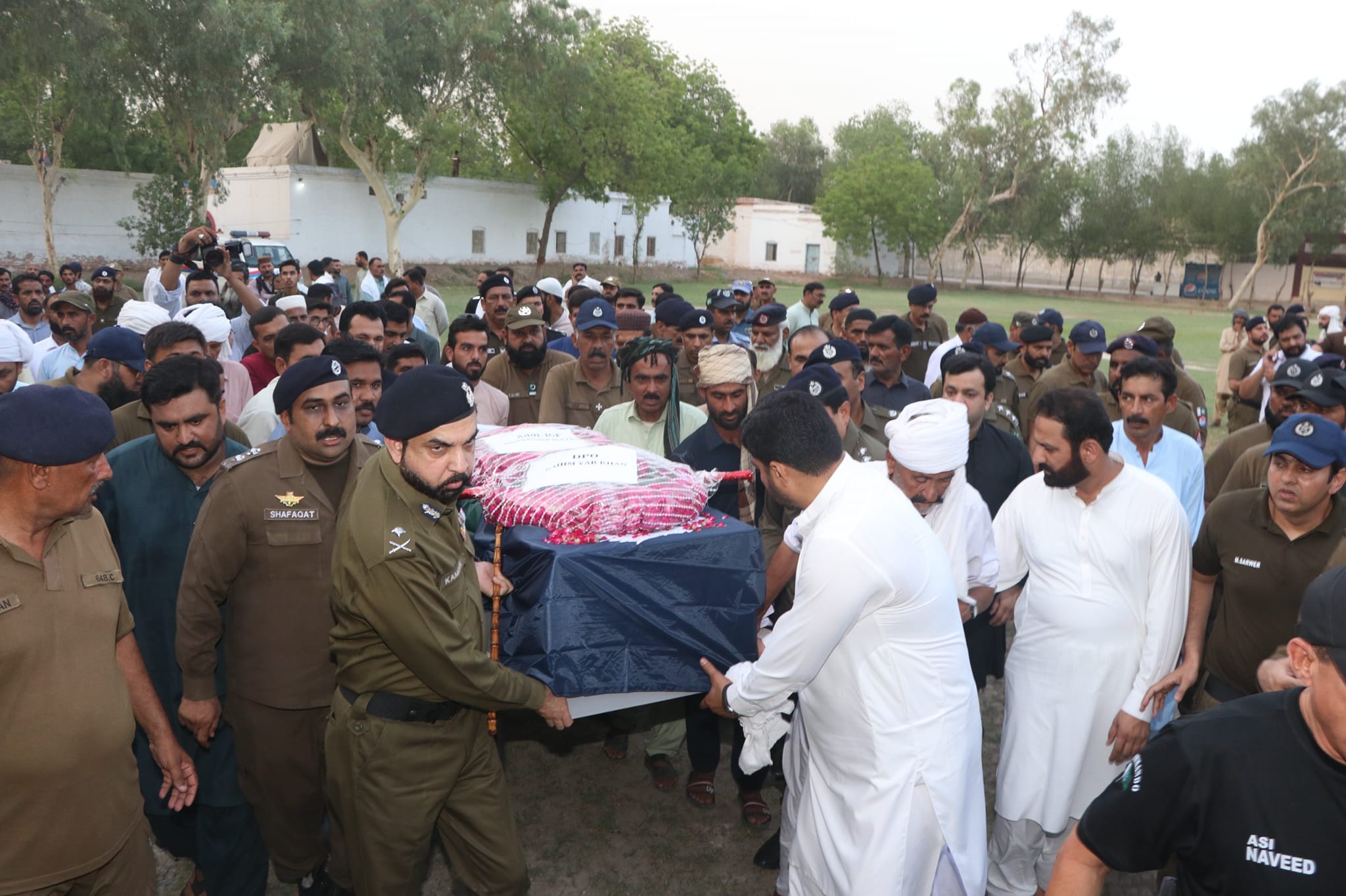 در 'کمین دزدان مسلح' در پاکستان دست‌کم ۱۲ نیروی پولیس کشته شدند