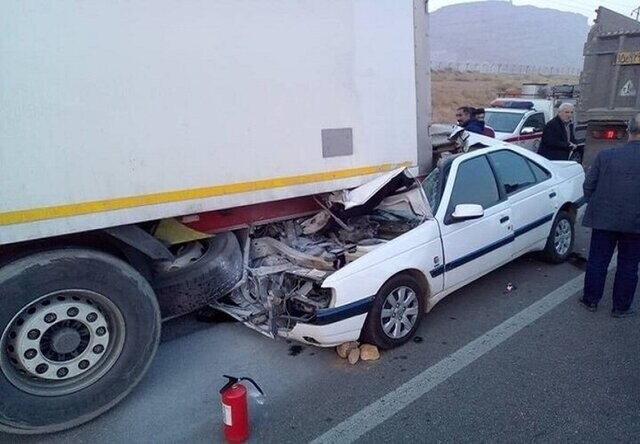 په سیستان او بلوچستان کې په یوې ټرافیکي پېښه کې نهه افغانان مړه شوي دي