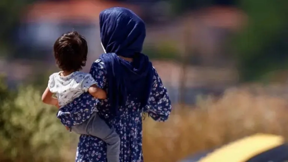 نمایندگی بریتانیا برای افغانستان: ۴۶ درصد زنان متاهل افغان با خشونتهای خانگی مواجهاند