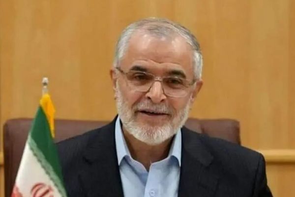 ناقانونه کډوالو ته د ایران خبرداری؛ بهرني وګړي باید په درناوي او عزت سره ووځي