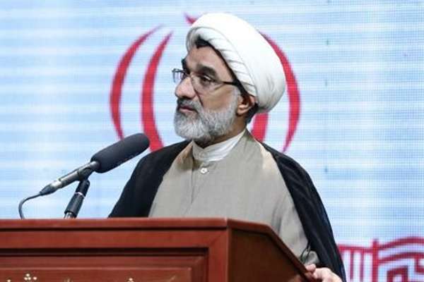 رئیس شورای عالی انقلاب فرهنگی ایران: اخراج همه مهاجران افغان نشانه «حکمرانی غلط» است