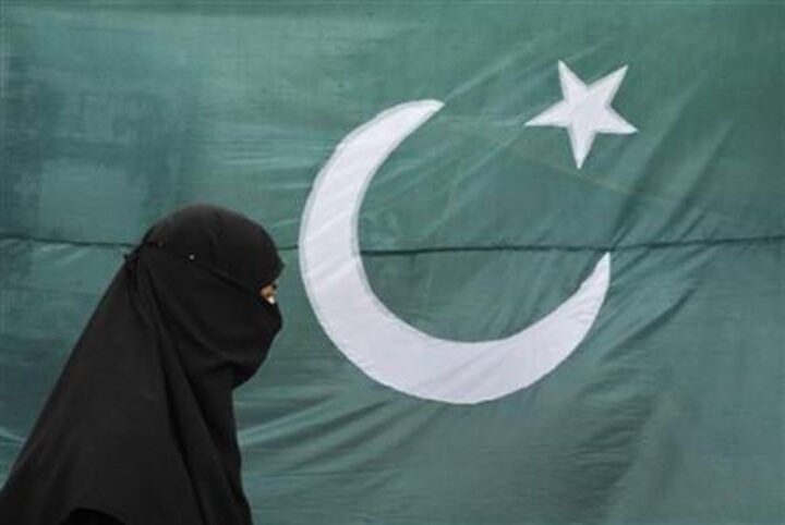 رسانه پاکستانی: تعلیق کمک‌های امریکا باعث توقف چندین پروژه کلیدی در پاکستان شده است