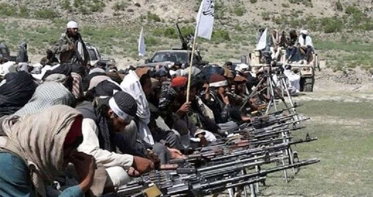 د بدخشان جګړې ته سیاسي غبرګونونه؛ د طالبانو او مخالفانو د تورونو نوې څپه