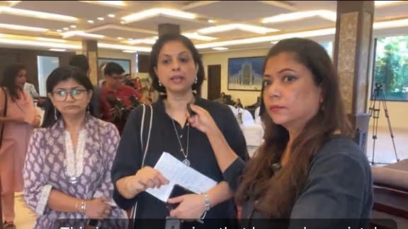 هندي خبریالانې: امیرخان متقي د افغانستان د ښځو د وضعیت په اړه دروغ ویلي دي