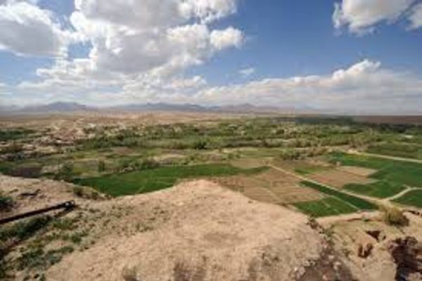 افغانستان کې د فقر څپې؛ په غزني کې یو تن د پور په بدل کې خپلې درې کم عمره لوڼې جبري ودولې