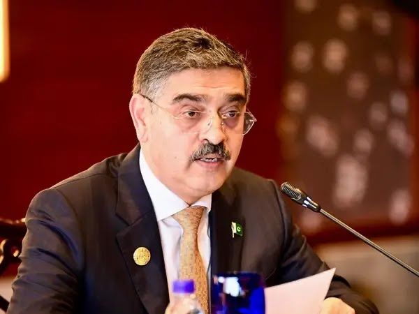 نخست‌وزیر پاکستان: طالبان 'به زور' حکومت را در افغانستان به دست گرفتند