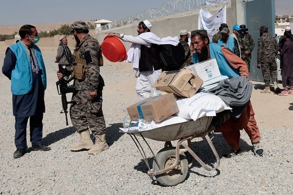 سازمان ملل پذیرفت که طالبان در کمکرسانی مداخله میکند