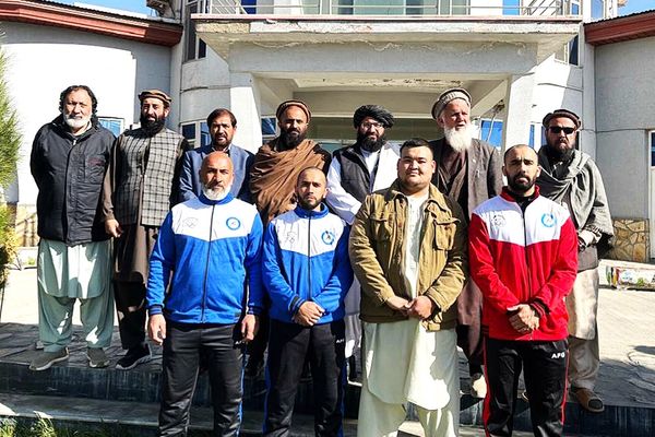 تیم وزنهبرداری افغانستان برای حضور در ششمین دوره جام فجر راهی ایران شد