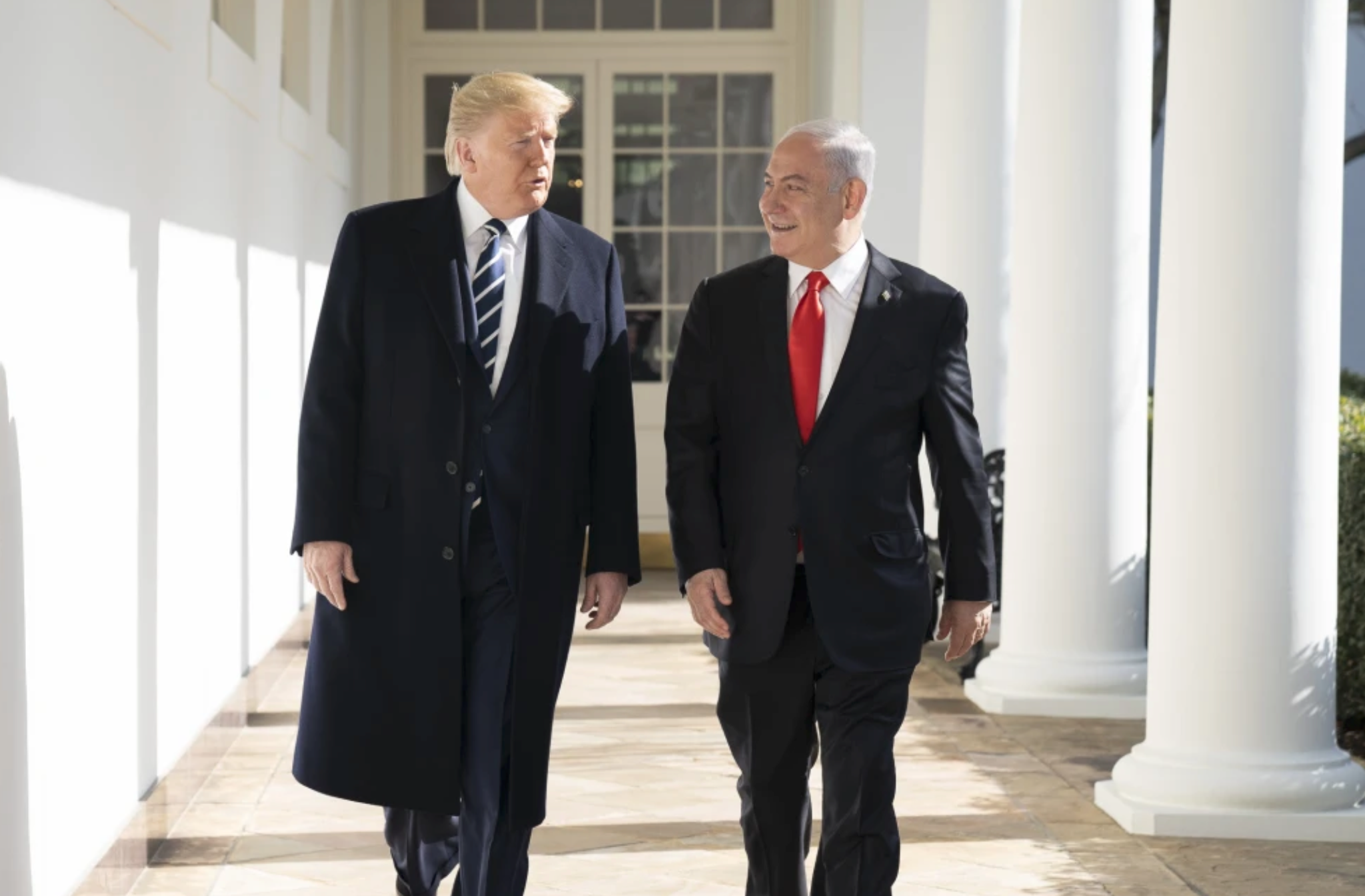 اکسیوس: ټرمپ تېره اوونۍ د نتنیاهو هغه وړاندیز رد کړ چې ګواکې ایرانیان دې سړکونو ته راووځي