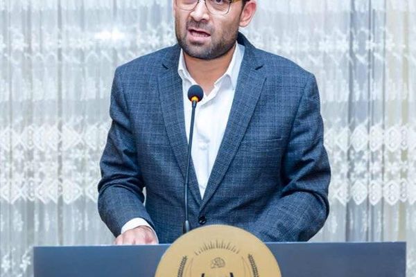 اخلاقي: څو چې د امریکا په مالي ملاتړ طالبان واکمن وي د نړۍوال امنیت خبرې یو خیال دی