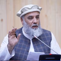 نورالدین عزیزي:  افغانستان د پاکستان پرځای د خپلو صادراتو لپاره د بدیلو لارو په لټه کې دی