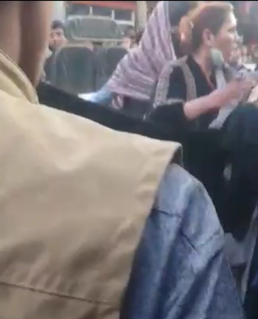 فعالان مدنی: ویدیوها نشان می‌دهد که زنان بازداشت‌شده پوشیده‌تر از پولیس زن طالبان بوده‌اند