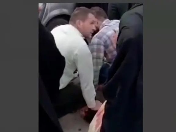 د افغان ماشوم شکنجې ته د ایراني چارواکي غبرګون: بهرني اتباع باید د ایران قوانین مراعت کړي