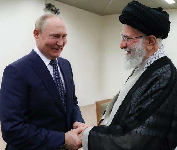 وال‌استریت ژورنال: ایران از دریای خزر به روسیه مهمات می‌فرستد