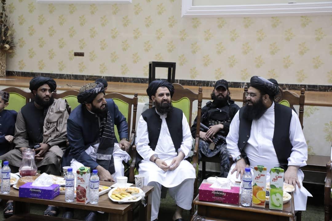 ترس و بی‌اعتمادی؛ حلقه تنگ محافظان دست به ماشه عبدالکبیر در جلسات رسمی و مردمی