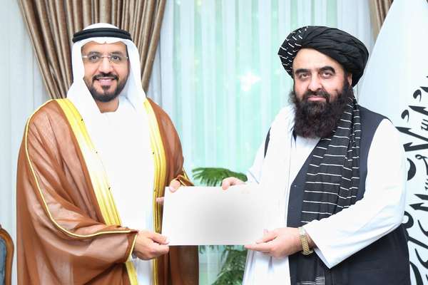 د متحده عربي اماراتو نوي سفیر خپل باورلیک امیرخان متقي ته وسپاره