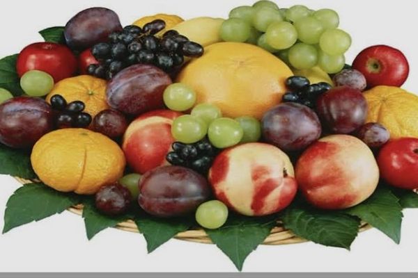 طالبان وایي هرات نه په ۹ میاشتو کې له ۲۲ زره ټنو زیاتې تازه مېوې بهر ته صادر شوي