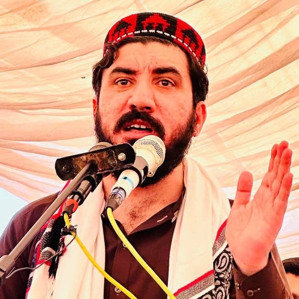 پښتین: د پاکستان پوځ په میر علي سیمه کې د جګړې له امله د ټپیانو لېږدونې ته اجازه نهورکوي