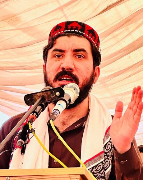 پښتین: د پاکستان پوځ په میر علي سیمه کې د جګړې له امله د ټپیانو لېږدونې ته اجازه نهورکوي