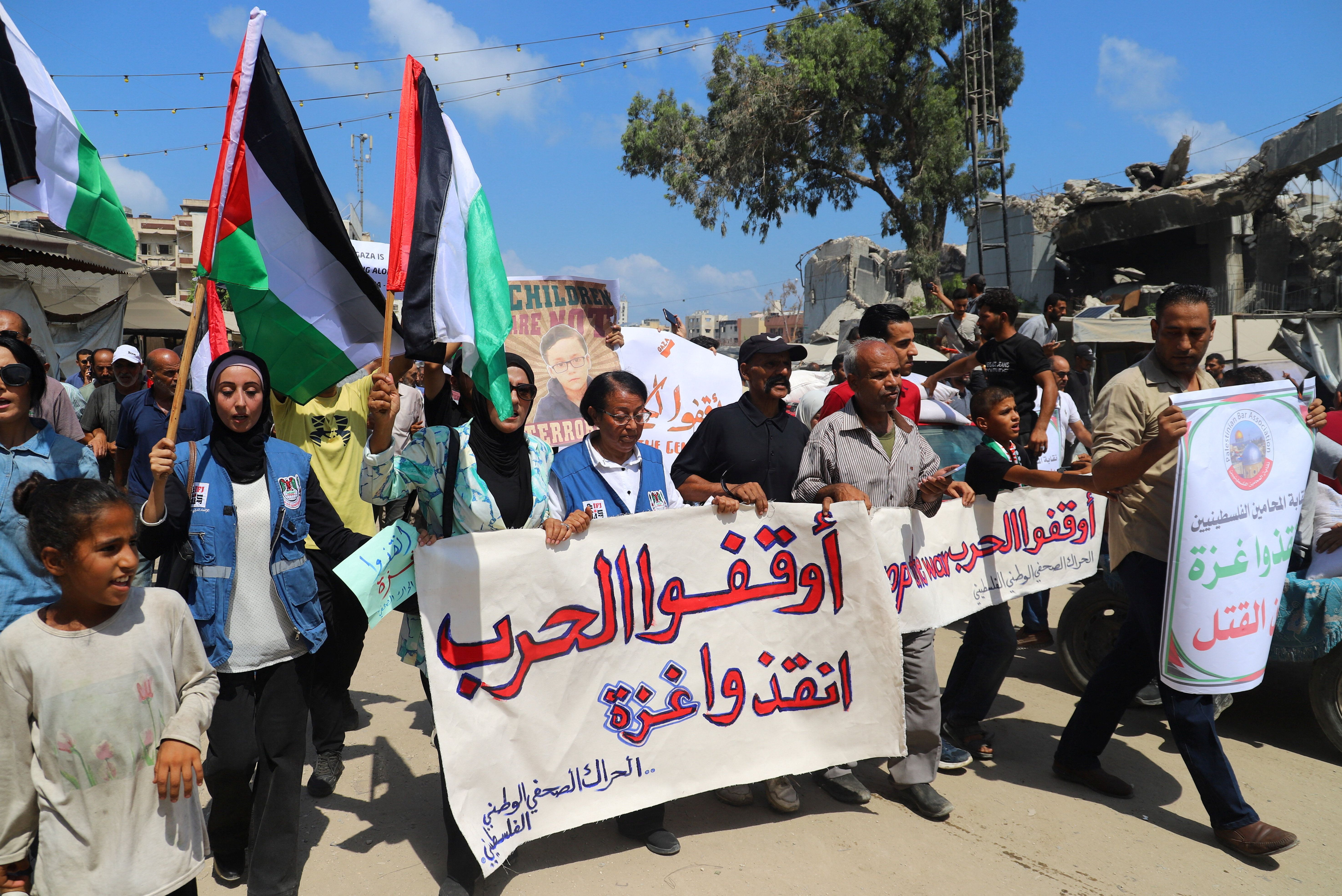 17 عضواً في مجلس الشيوخ يطالبون بإنهاء تقييد الإعلام في غزة