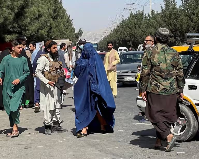 ایرلند: محدودیت‌های طالبان بر زنان، تعرض به کرامت انسانی است