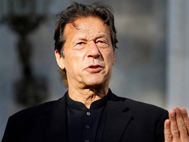 عمران خان: «افغانستان زموږ دښمن نه دی، ولې ورسره د دښمنۍ جوړولو هڅه کېږي»