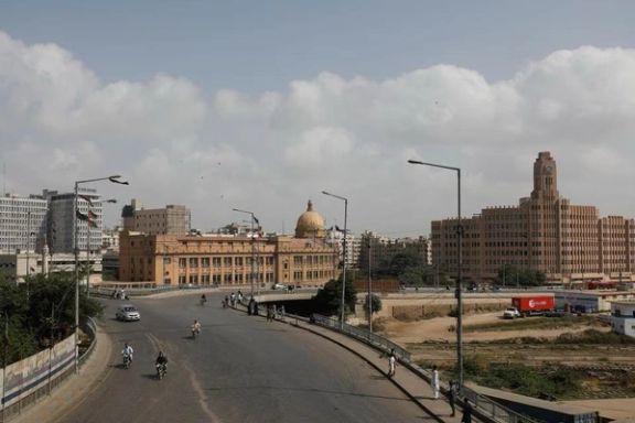 په پاکستان کې سوداګرو د بریښنا بیلونو او انفلاسیون له امله کاربندیز کړی