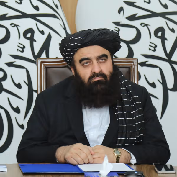 انتقاد وزیر خارجه طالبان از درون؛ متقی میگوید چرا برای حاکمیت جنجال میسازید