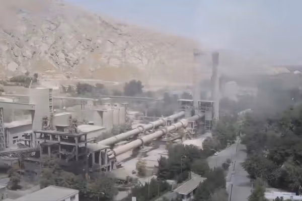 د غوري سمنټ فابریکو ورځنی تولید له ۱۵۰ ټُنو ۷۰۰ ټُنو ته رسېدلی دی