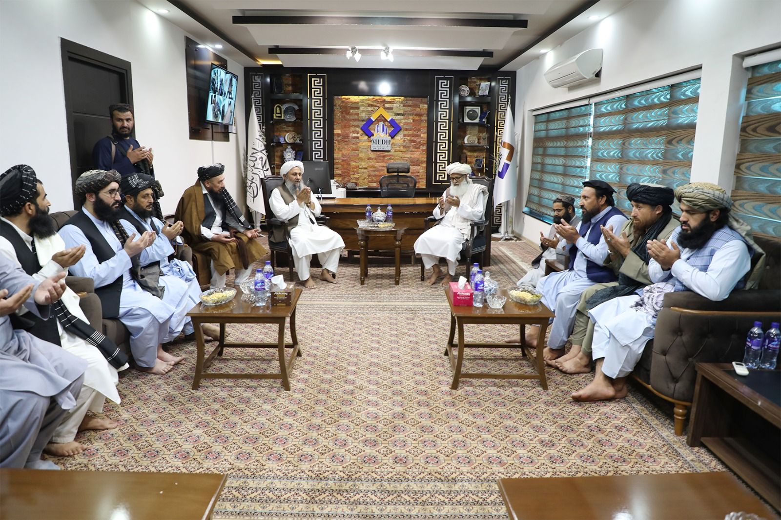 طالب وزیر وايي چې د امیر اطاعت عبادت دی