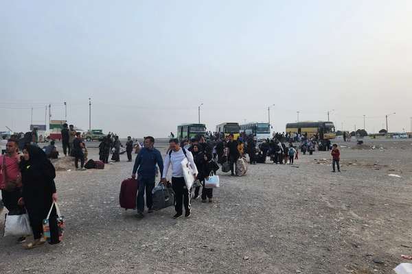 طالبان از ایران خواست مهاجران را به تدریج اخراج کند
