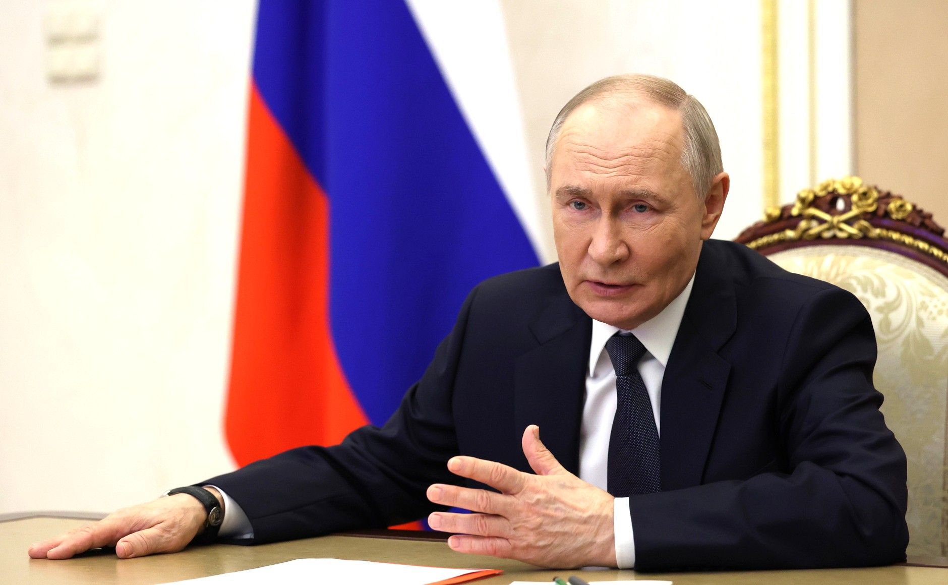 در گفتگو با شورای امنیت روسیه؛ پوتین خواستار اقدامات بیشتر در مبارزه با تروریسم شد